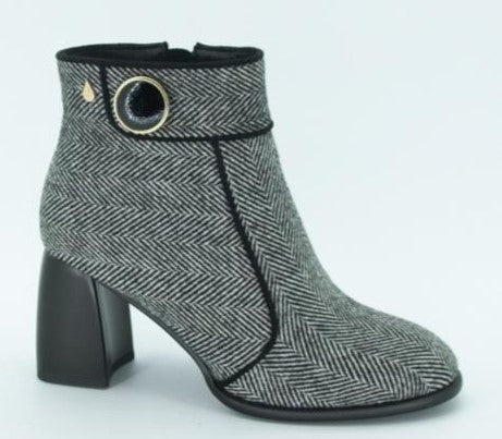 AQUA BOOT WATERPROOF ANKLE SINGLE BUTTON