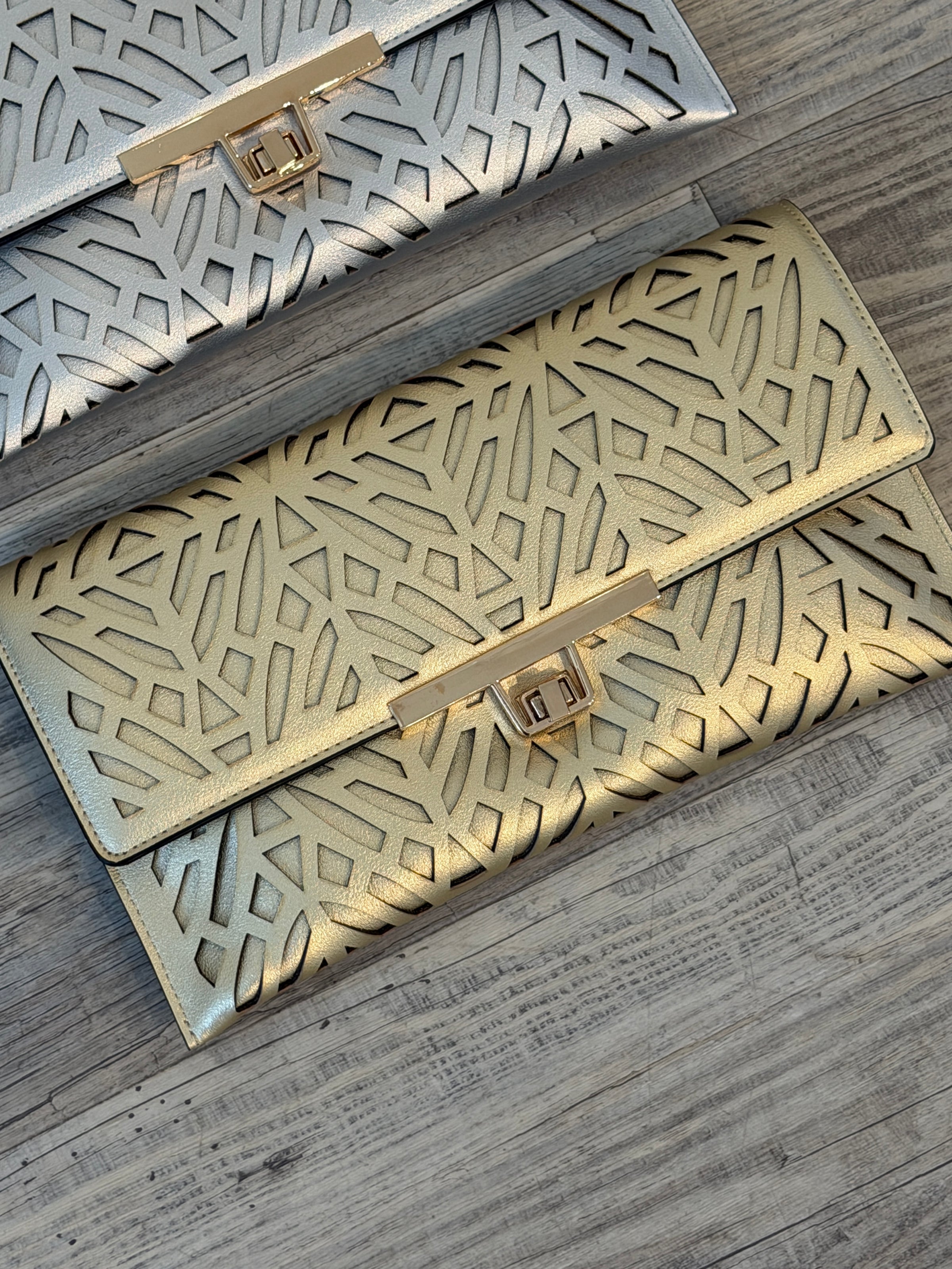ENVELOPE LASER CUT CLUTCH