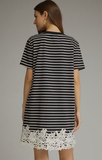 TSHIRT STYLE LACE TRIM DRESS