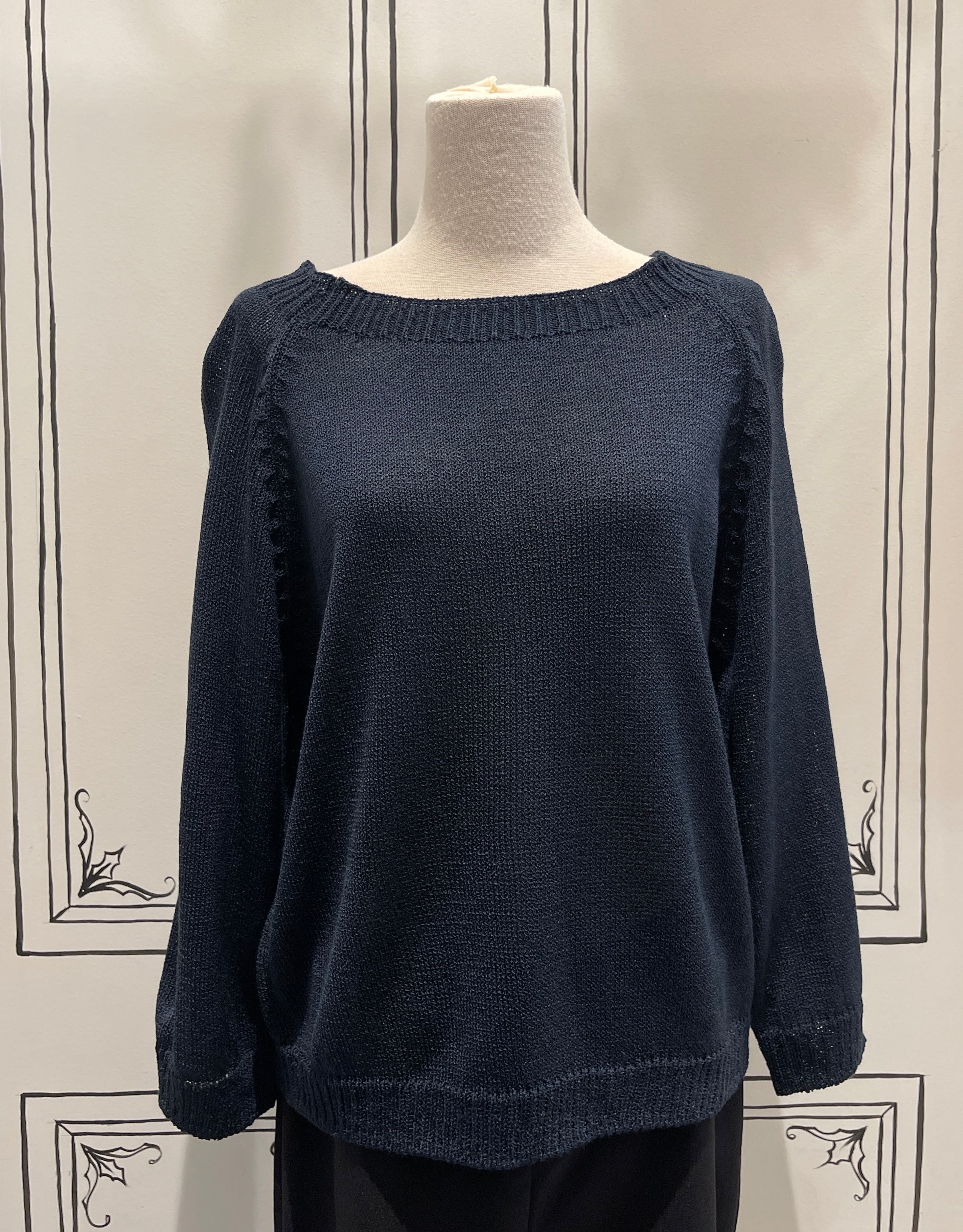LONG SLEEVE LARGE KNIT SWEATER