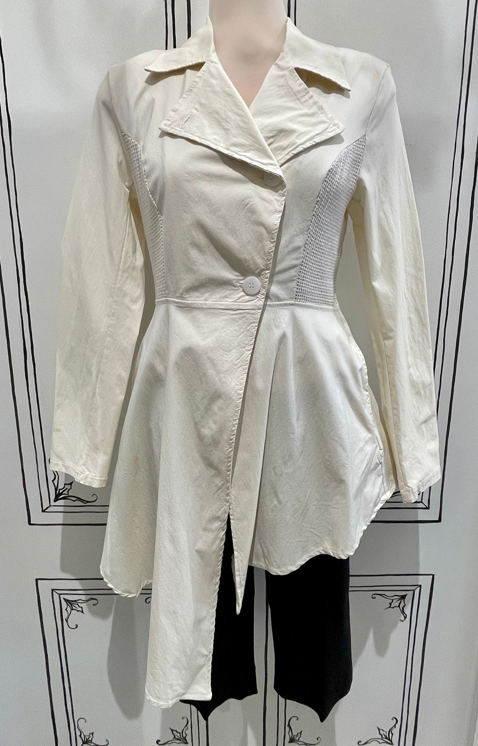 ASYMETRICAL HEM LINE JACKET