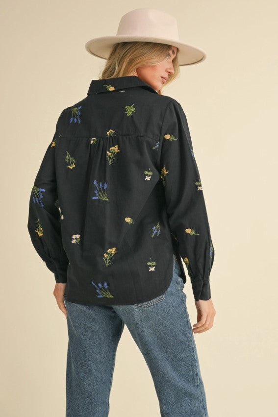 EMBROIDERED BUTTON DOWN TOP