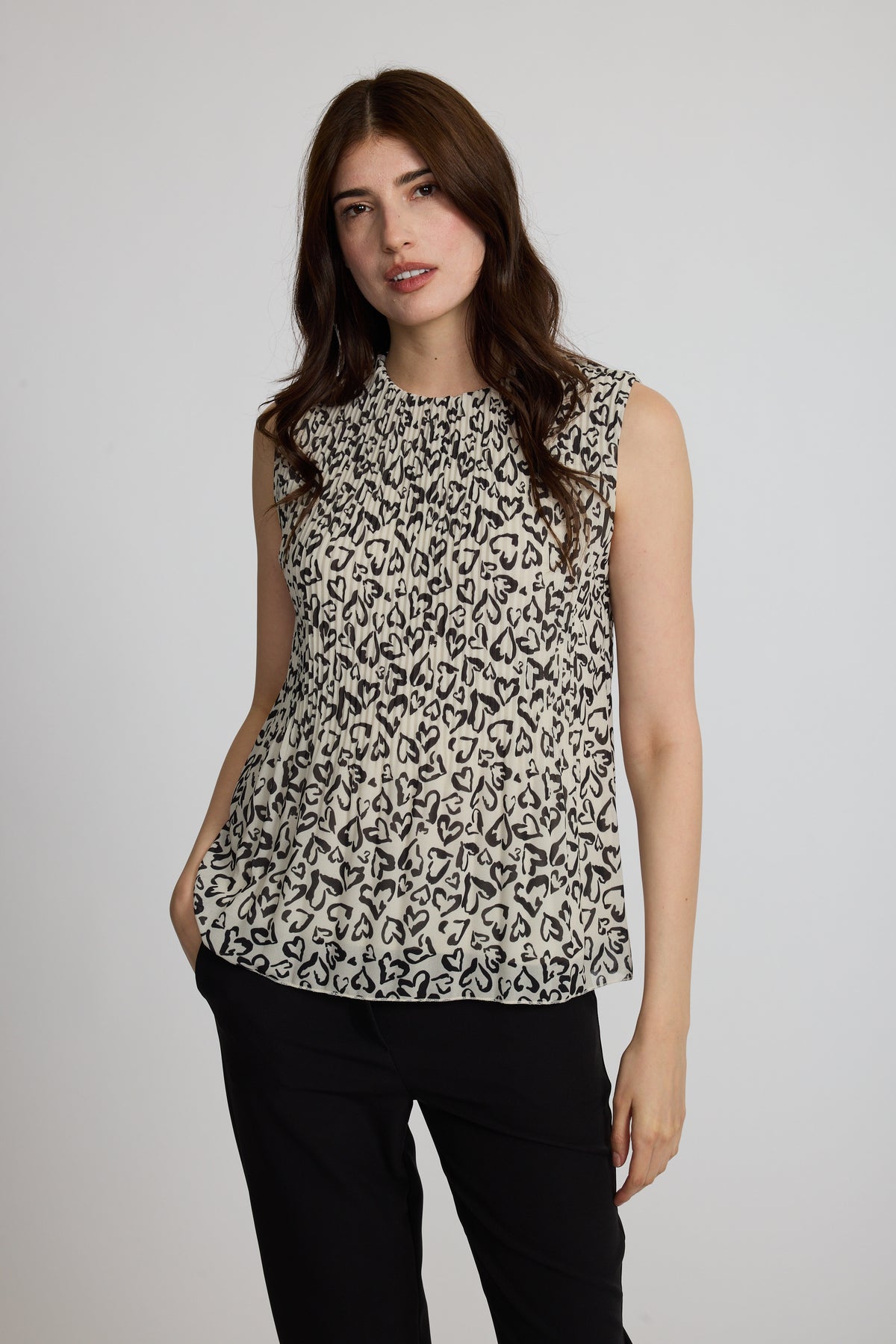 PISTACHE BLOUSE SLVLSS GRGTT PLSS