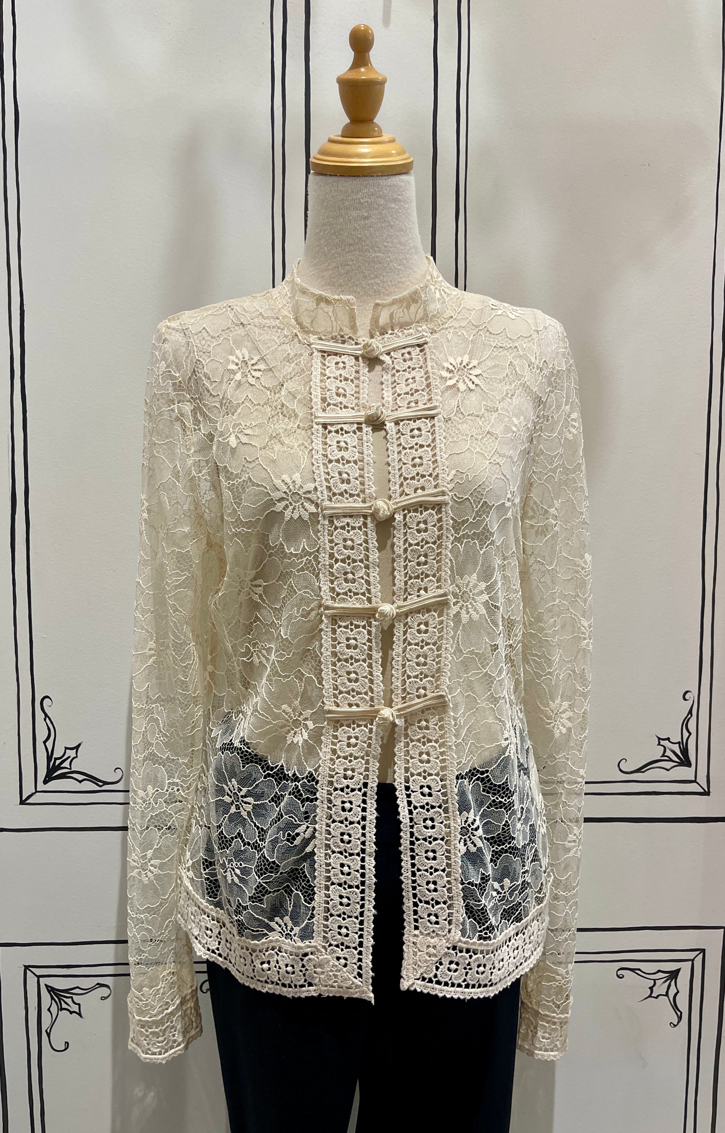 LACE LIGHTWEIGHT CARDIGAN