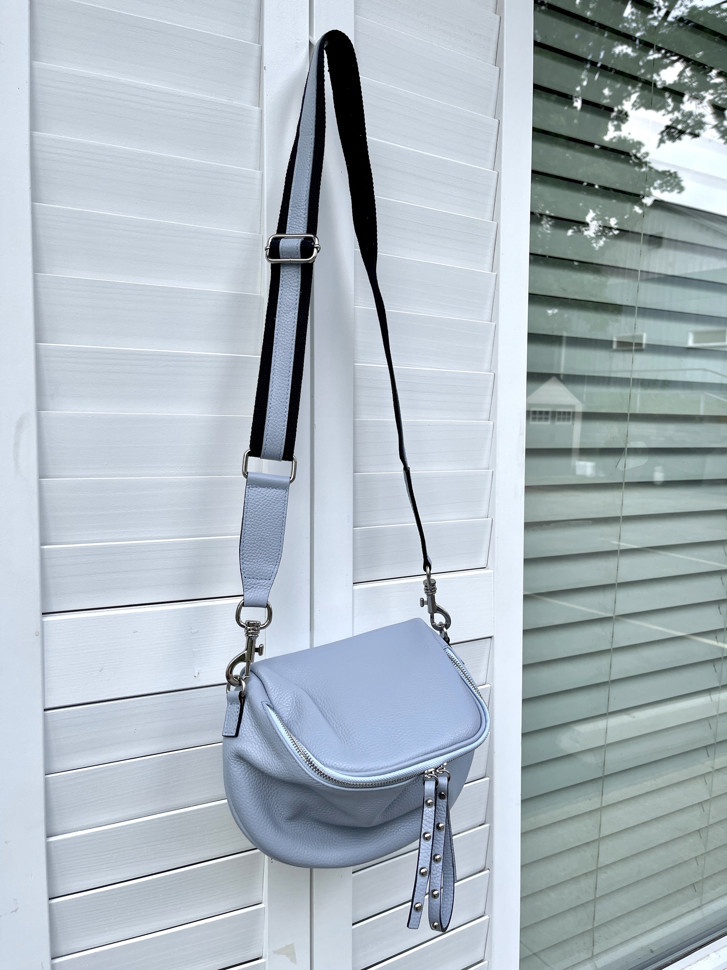 ITALIAN LEATHER ZIP WITH GROMMETS CROSSBODY