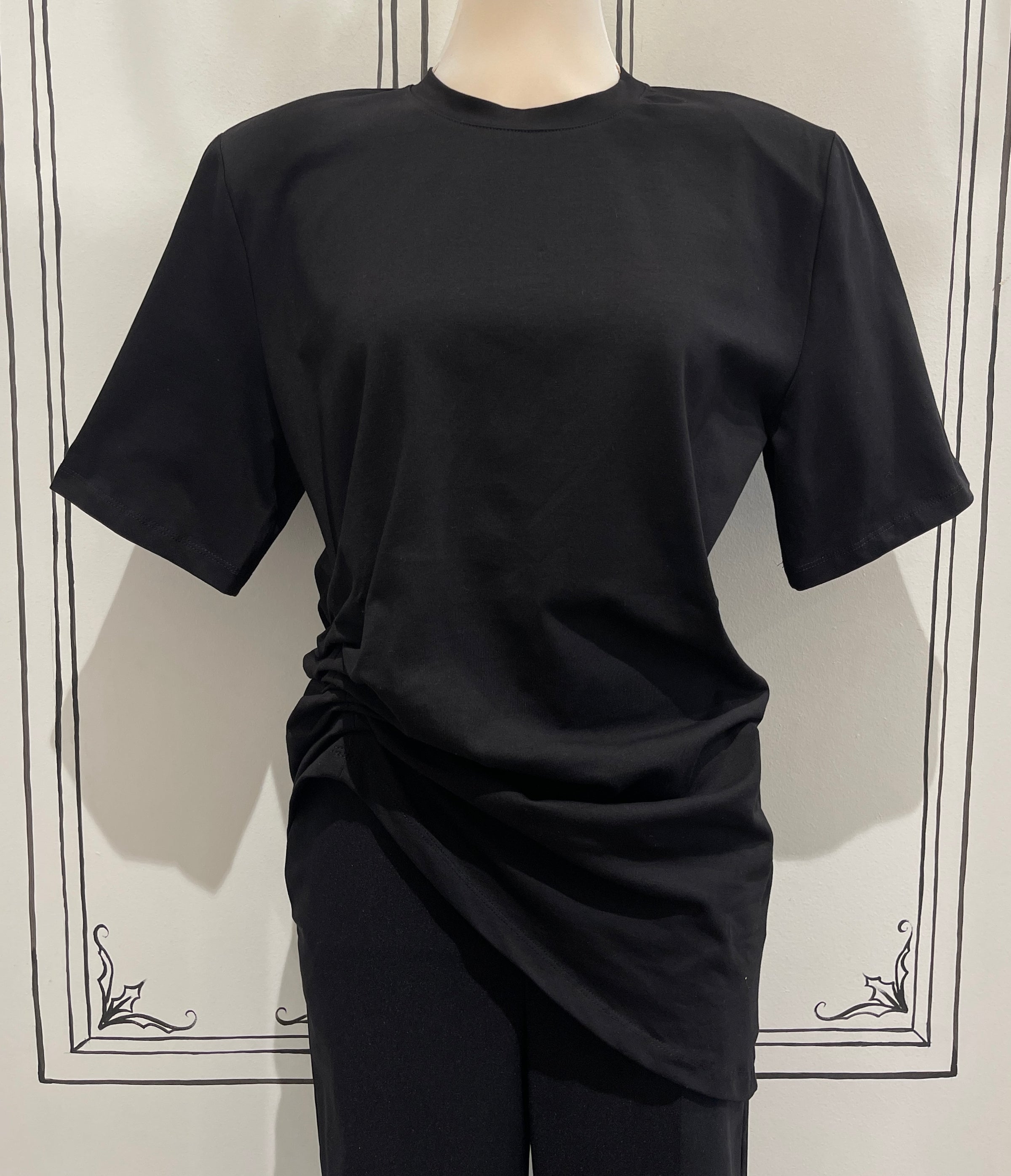 SHORT SLEEVE SIDE RUCHED TOP