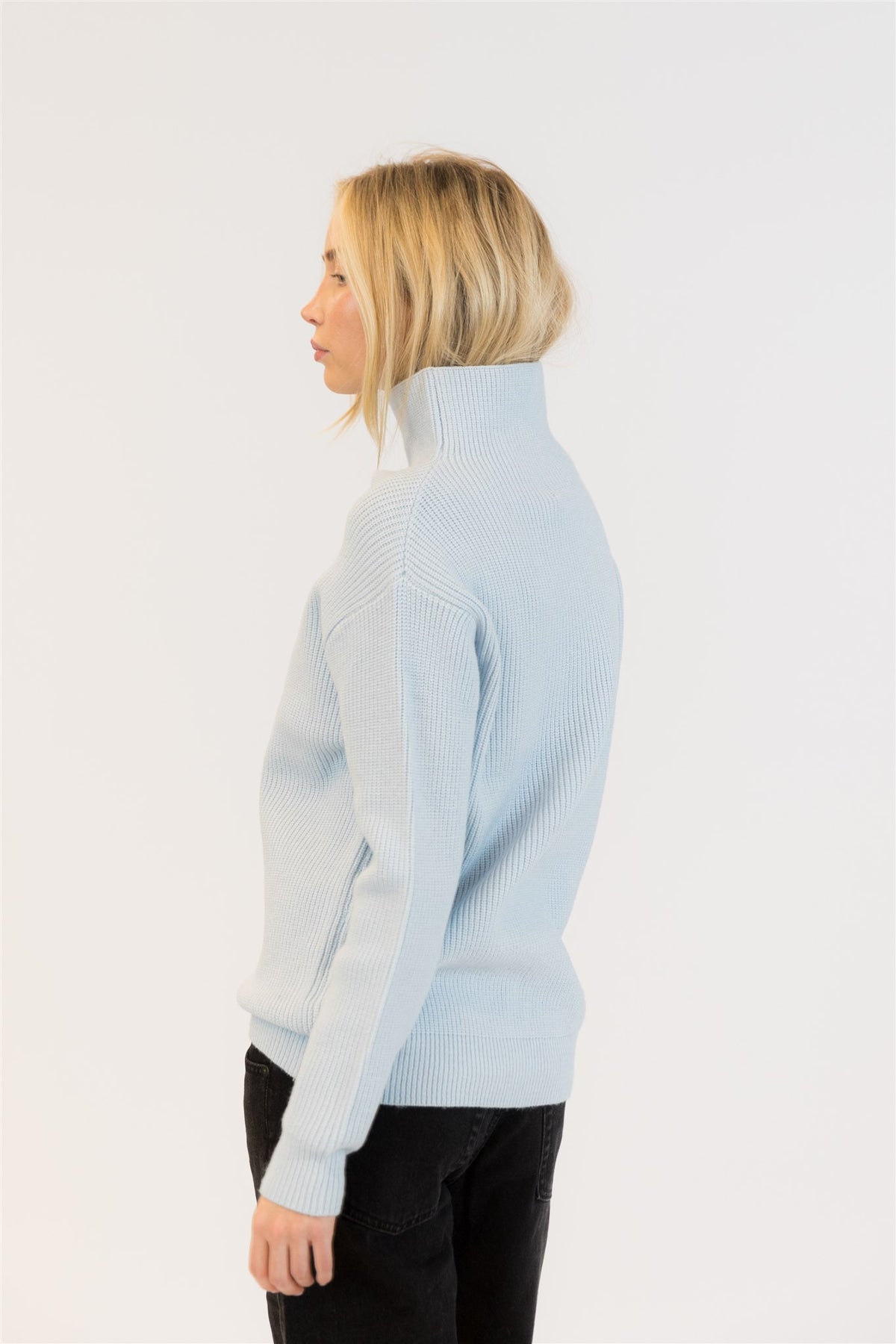 LYLA MOCKNECK PULLOVER