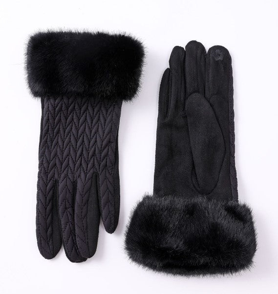 WELL GLOVE QUILT PATTERN FAUX FUR CUFF