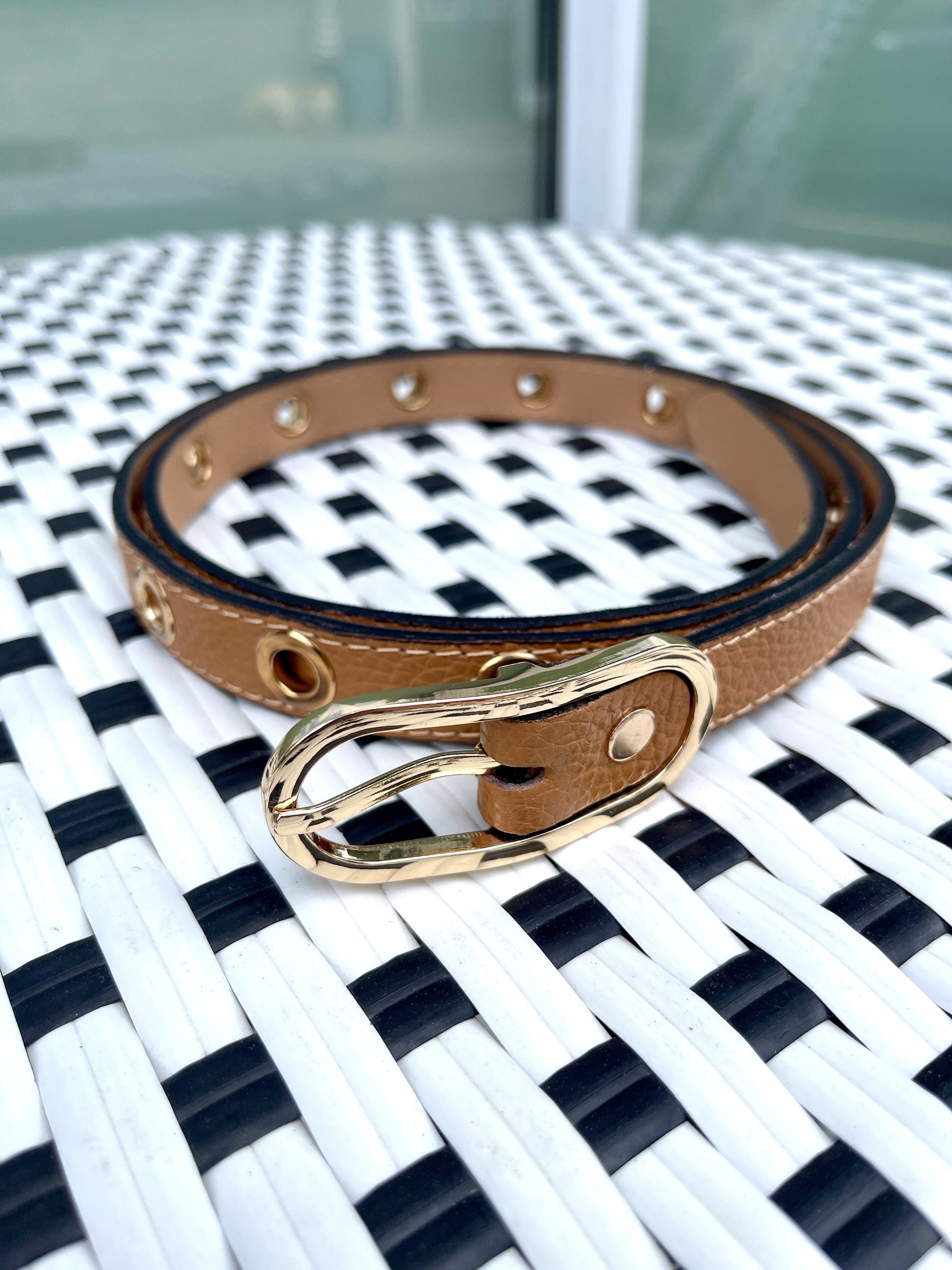 ITALIAN LEATHER GROMMET BELT