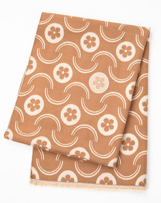 WELL SCARF OFF SET CIRCLE FLOWER
