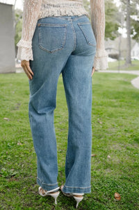 JUDY JEANS HI RIS WD LEG STARRY FLAIR