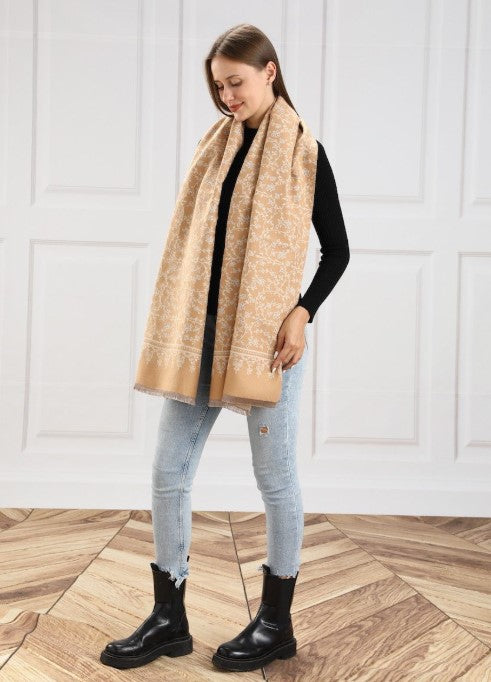 WELL SCARF FLORAL VINE