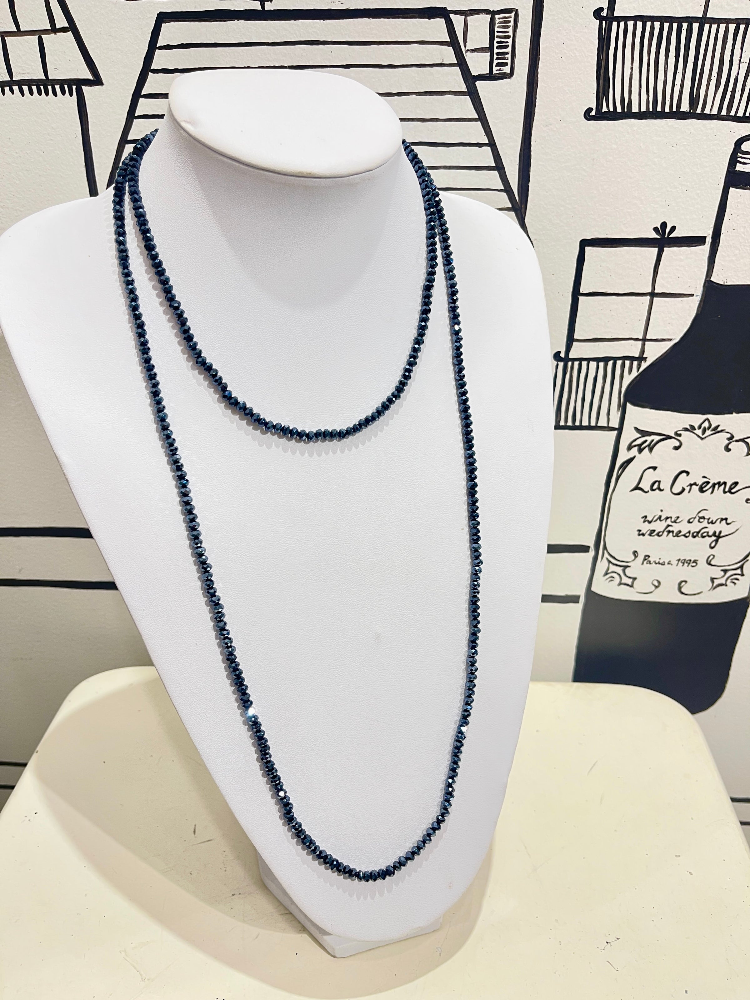 STATEMENT NECKLACE