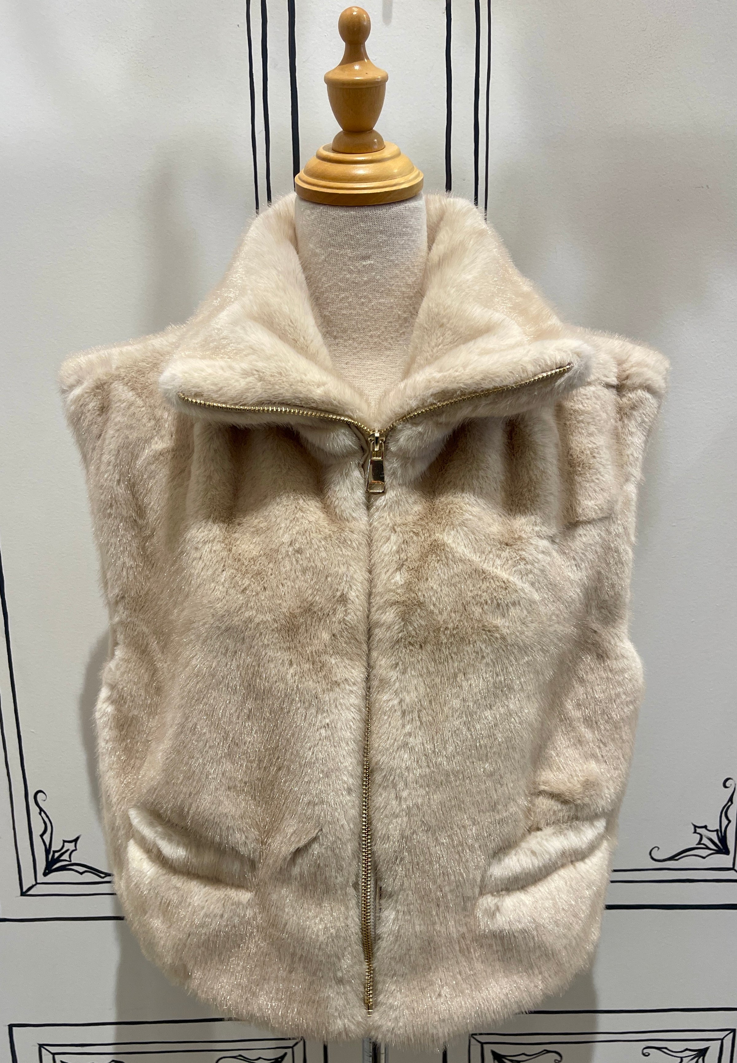 FAUX FUR VEST