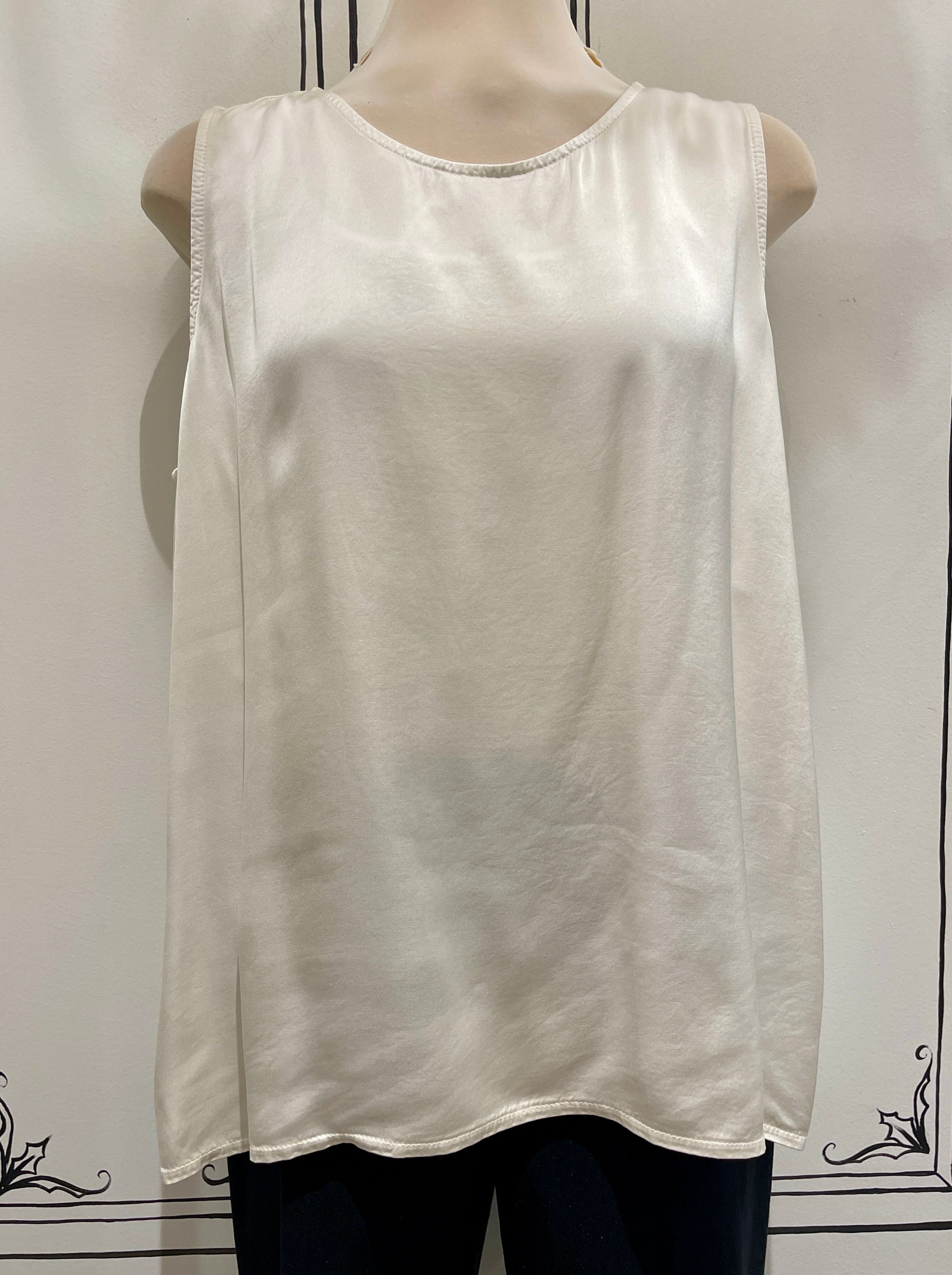 SLEEVELESS CAMISOLE TOP