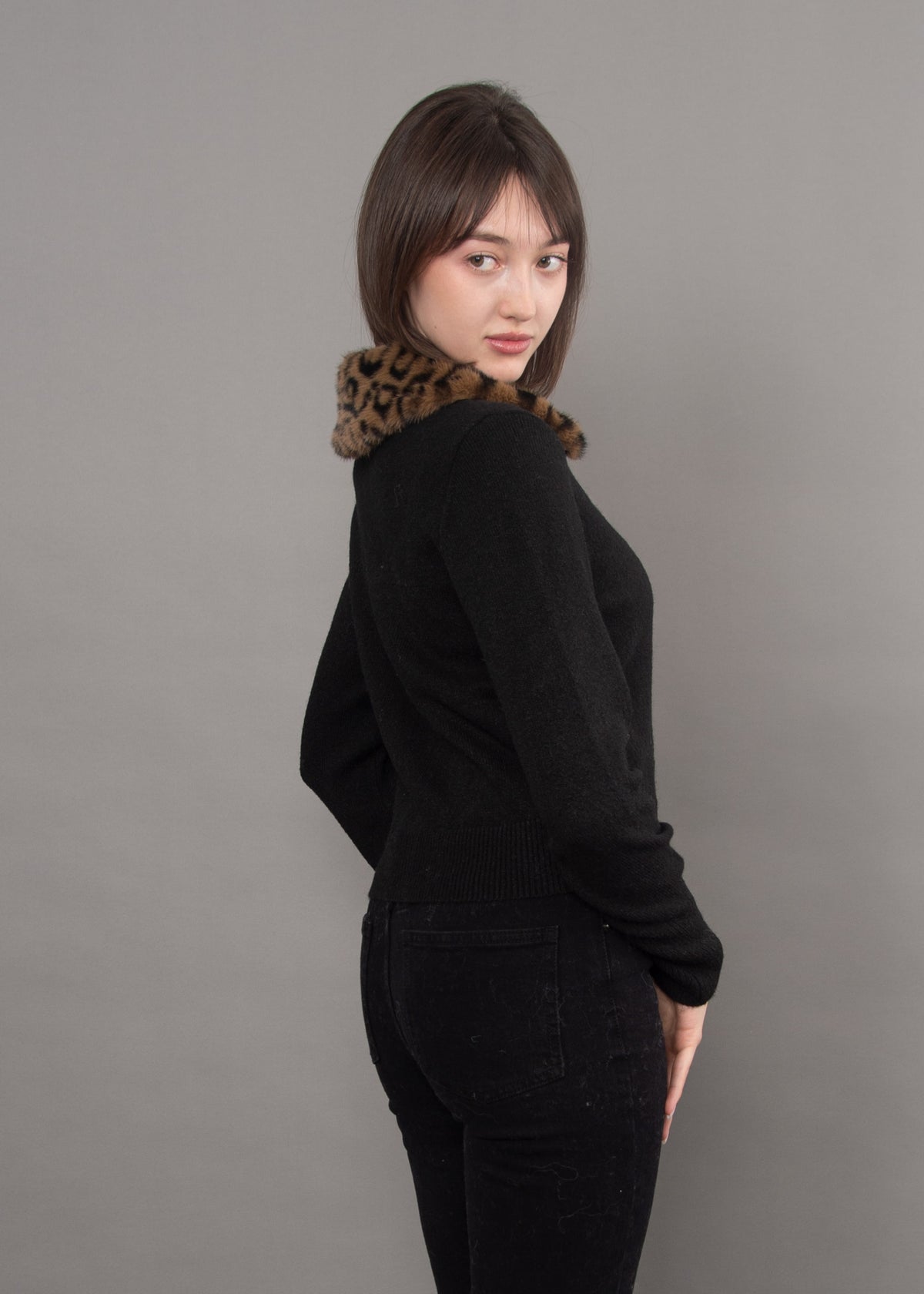 LONG SLEEVE CREW NECK CARDIGAN