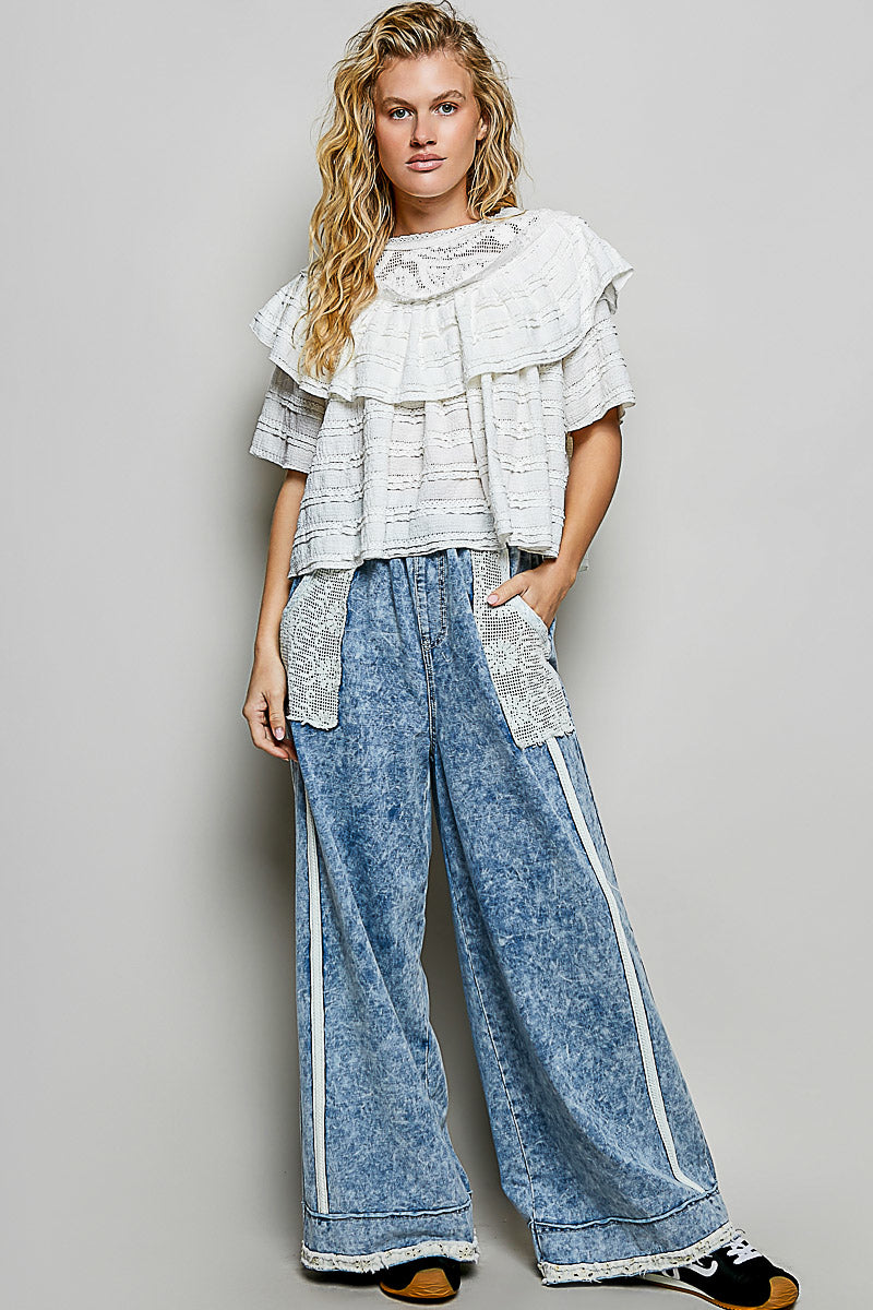 RUFFLE SHORT SLEEVE TOP  WITH LACE