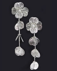METAL FLOWER FRINGE EARRING
