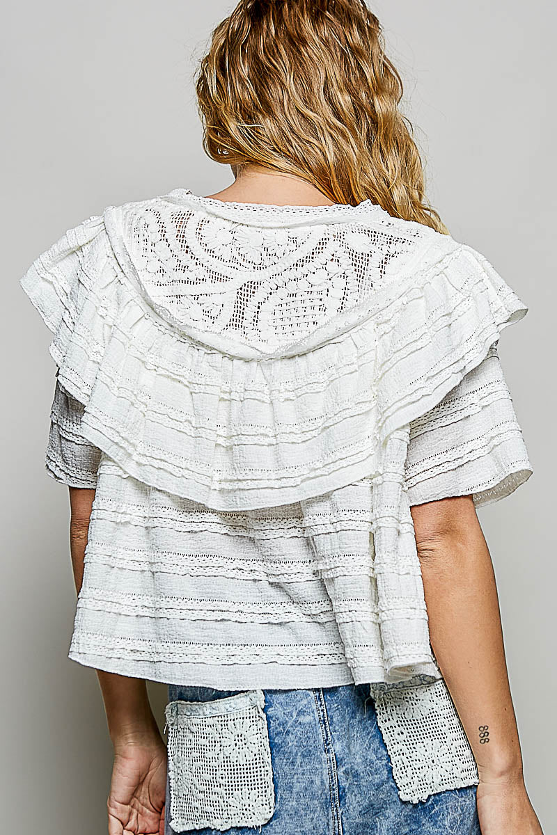 RUFFLE SHORT SLEEVE TOP  WITH LACE