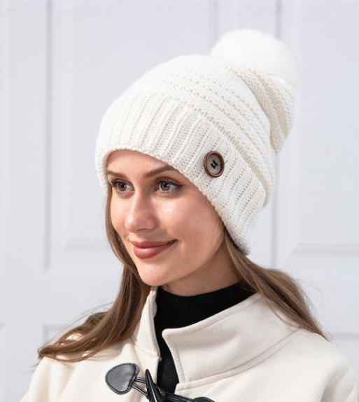 KNIT HAT WITH FLEECE POM POM