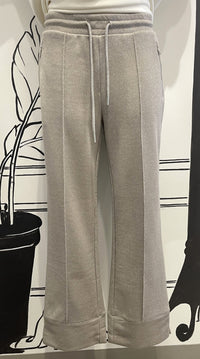 PULL ON SEAM FRONT DEATIL PANT