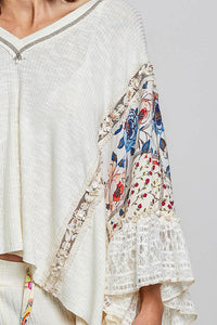 POL TOP V NECK FLORAL LACE