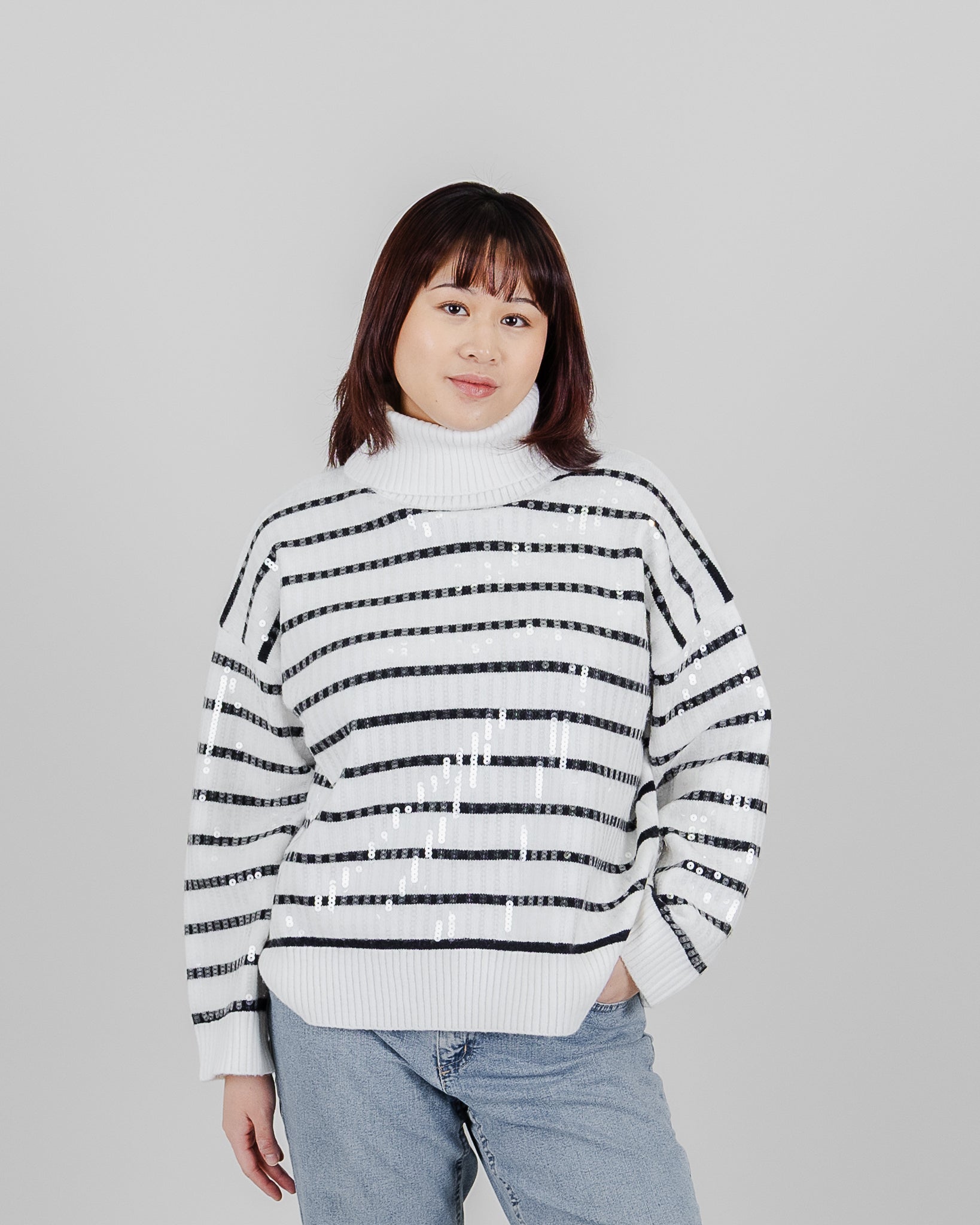 FUN SWEATER TURTLENECK SEQUIN OVER STRIPE