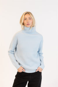LYLA MOCKNECK PULLOVER