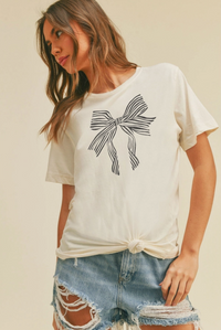 TSHIRT WITH GRAPHIC BOW