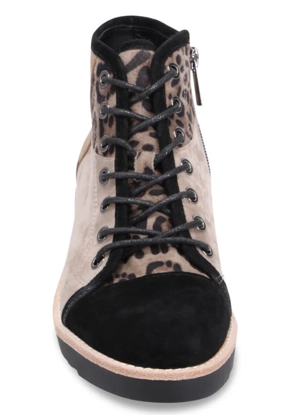 DJANGO & JULIETTE LACE UP CAP TOE MIXED BOOTIE