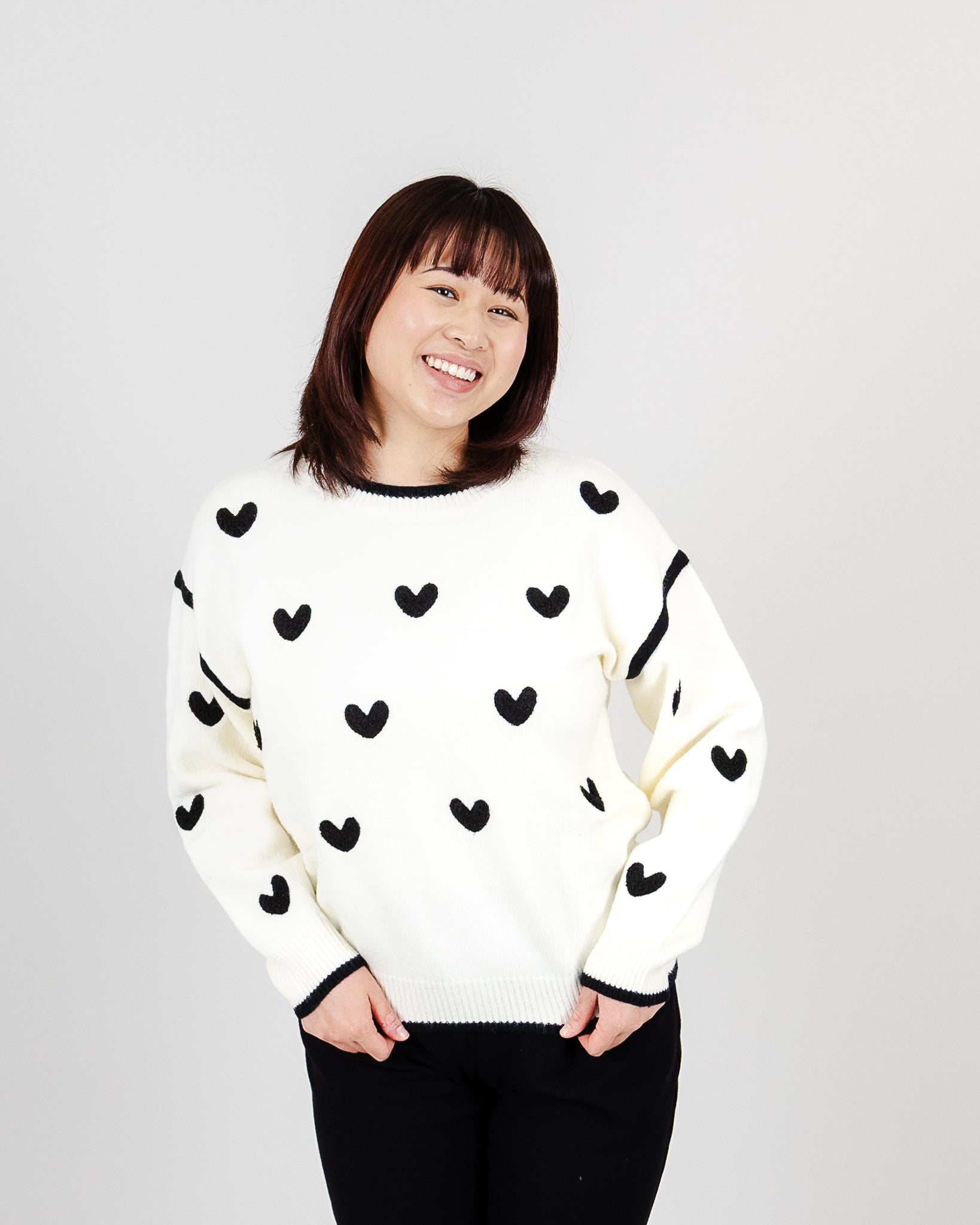 FUN SWEATER HEART PULLOVER