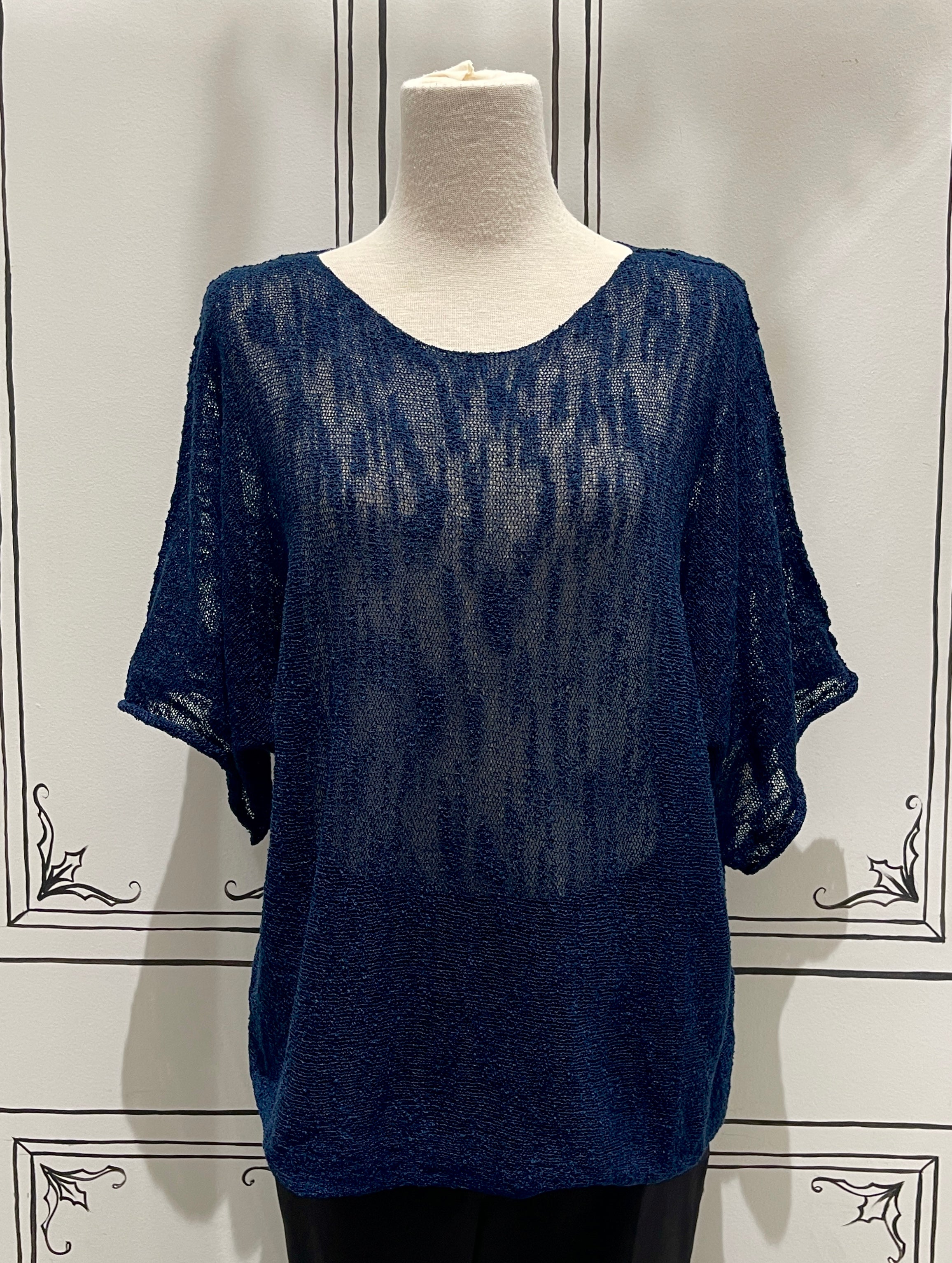 LOOSE KNIT SHORT SLEEVE SWEATER