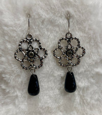 STATEMENT NECKLACE
